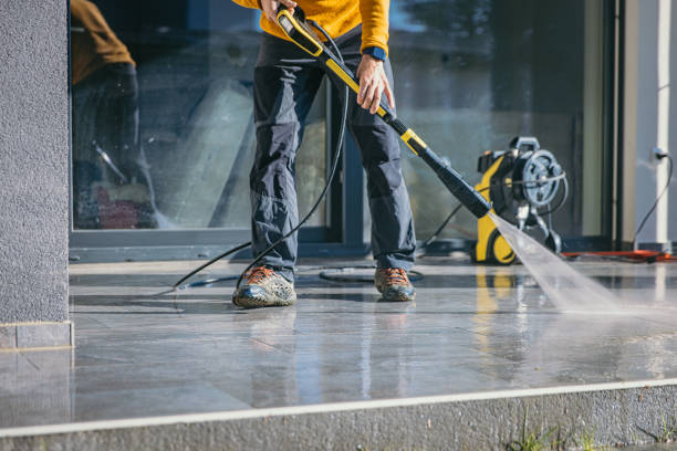 Best Deck Pressure Washing  in Daniels Farm, CT